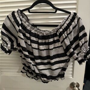 Black summer crop top